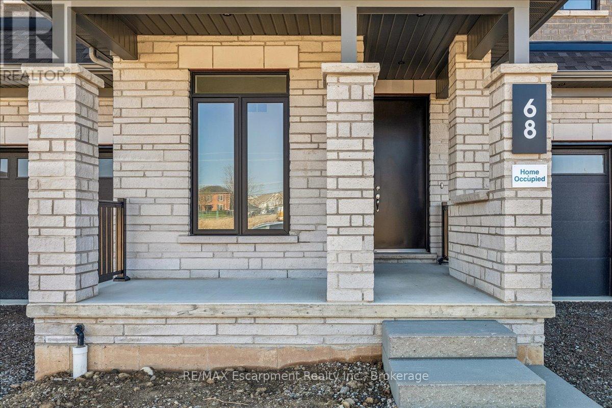 68 VALLEY TRAIL PLACE, Hamilton (Waterdown), Ontario, L8B2A2 — Photo 4