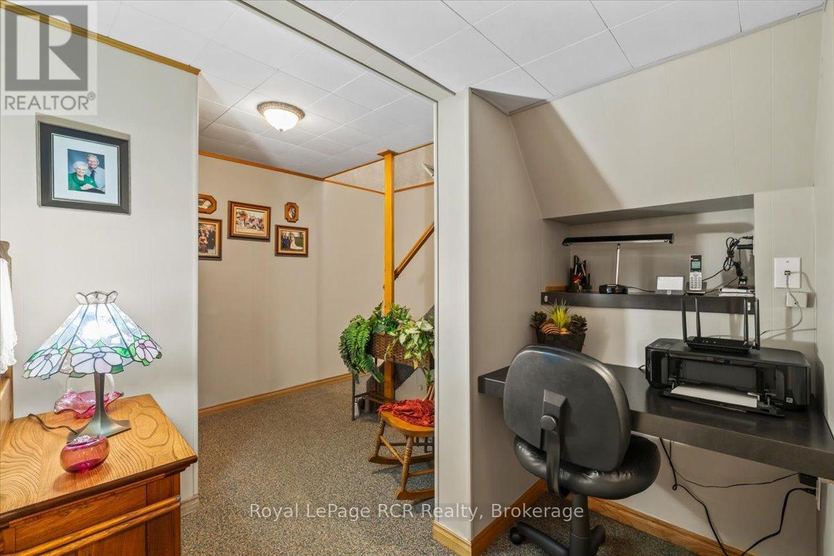 576 17TH AVENUE, Hanover, Ontario, N4N3A9 — Photo 19