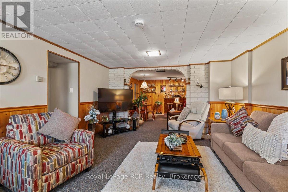 576 17TH AVENUE, Hanover, Ontario, N4N3A9 — Photo 20