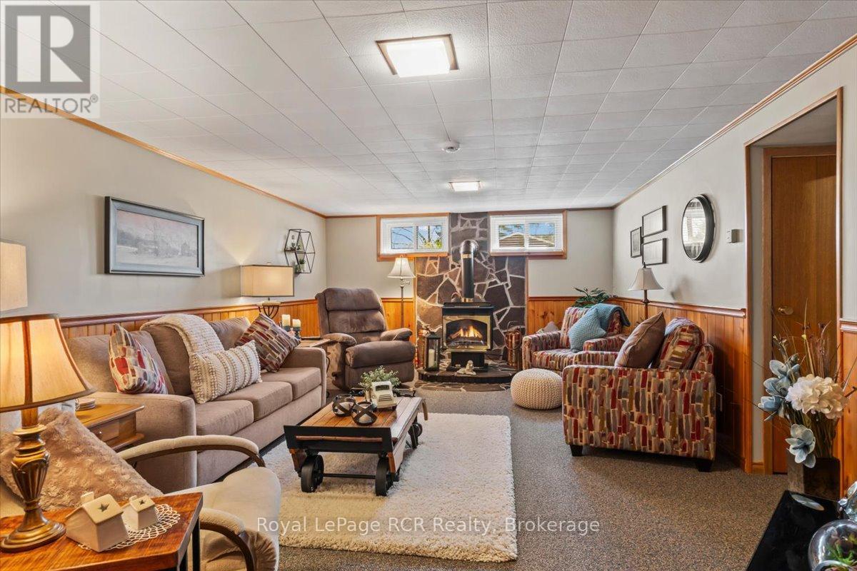 576 17TH AVENUE, Hanover, Ontario, N4N3A9 — Photo 21