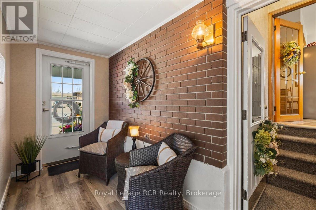 576 17TH AVENUE, Hanover, Ontario, N4N3A9 — Photo 6