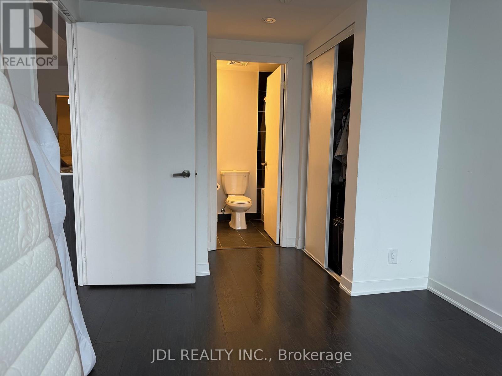 4010 - 100 HARBOUR STREET, Toronto (Waterfront Communities), Ontario, M5J0B5 — Photo 12