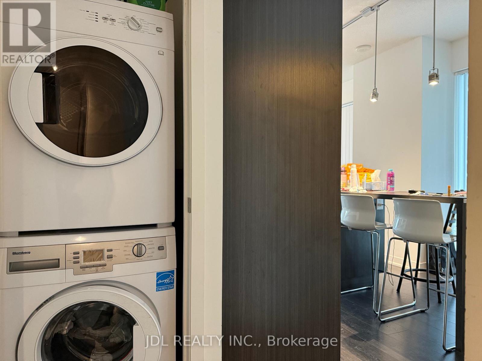 4010 - 100 HARBOUR STREET, Toronto (Waterfront Communities), Ontario, M5J0B5 — Photo 9