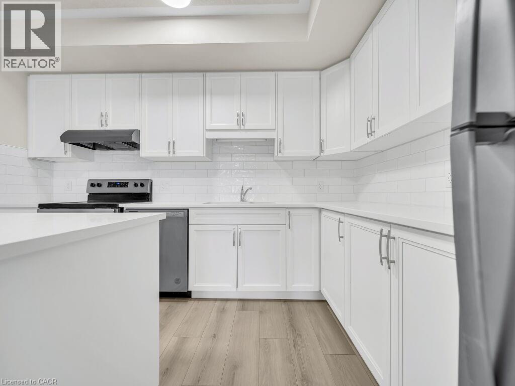 142 FOAMFLOWER Place Unit# C 41, Waterloo, Ontario, N2V0G9 — Photo 10