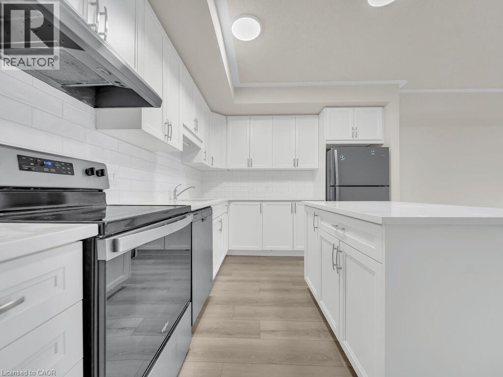 142 FOAMFLOWER Place Unit# C 41, Waterloo, Ontario, N2V0G9 — Photo 11