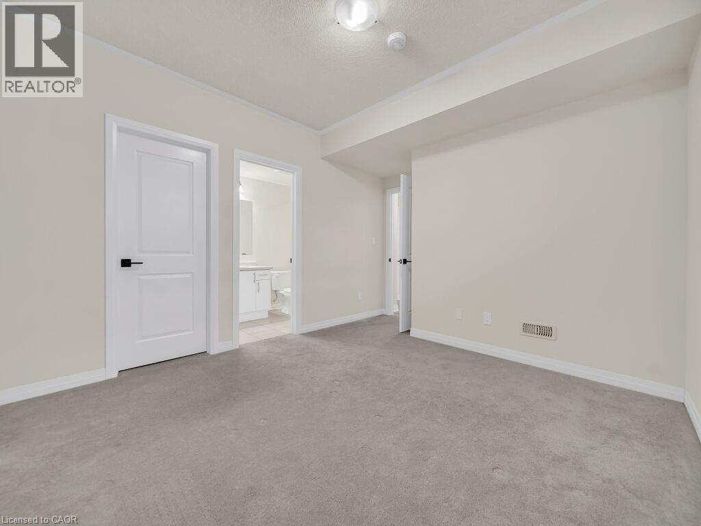 142 FOAMFLOWER Place Unit# C 41, Waterloo, Ontario, N2V0G9 — Photo 17