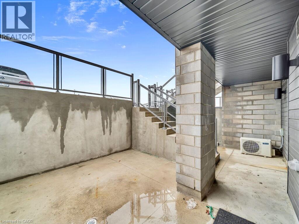142 FOAMFLOWER Place Unit# C 41, Waterloo, Ontario, N2V0G9 — Photo 4