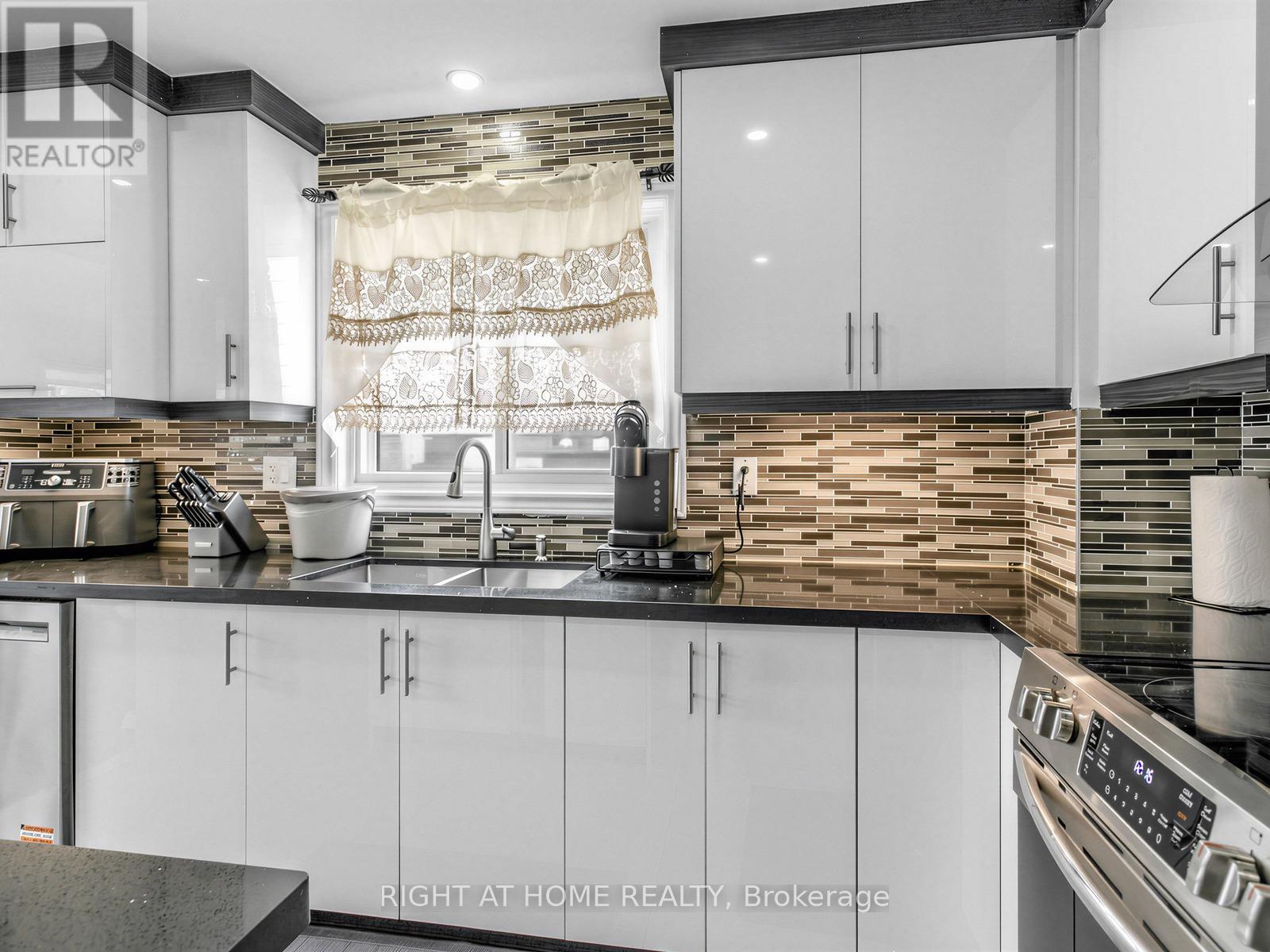137 BEECH STREET, Brampton (Brampton North), Ontario, L6V2Z2 — Photo 7
