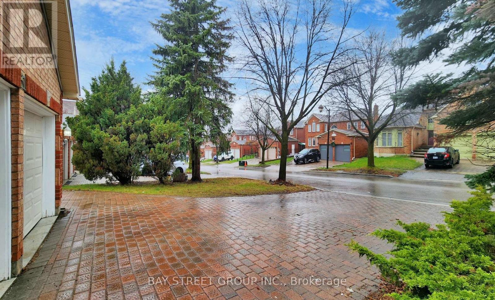 31 CAVALRY TRAIL, Markham (Buttonville), Ontario, L3R9H3 — Photo 2