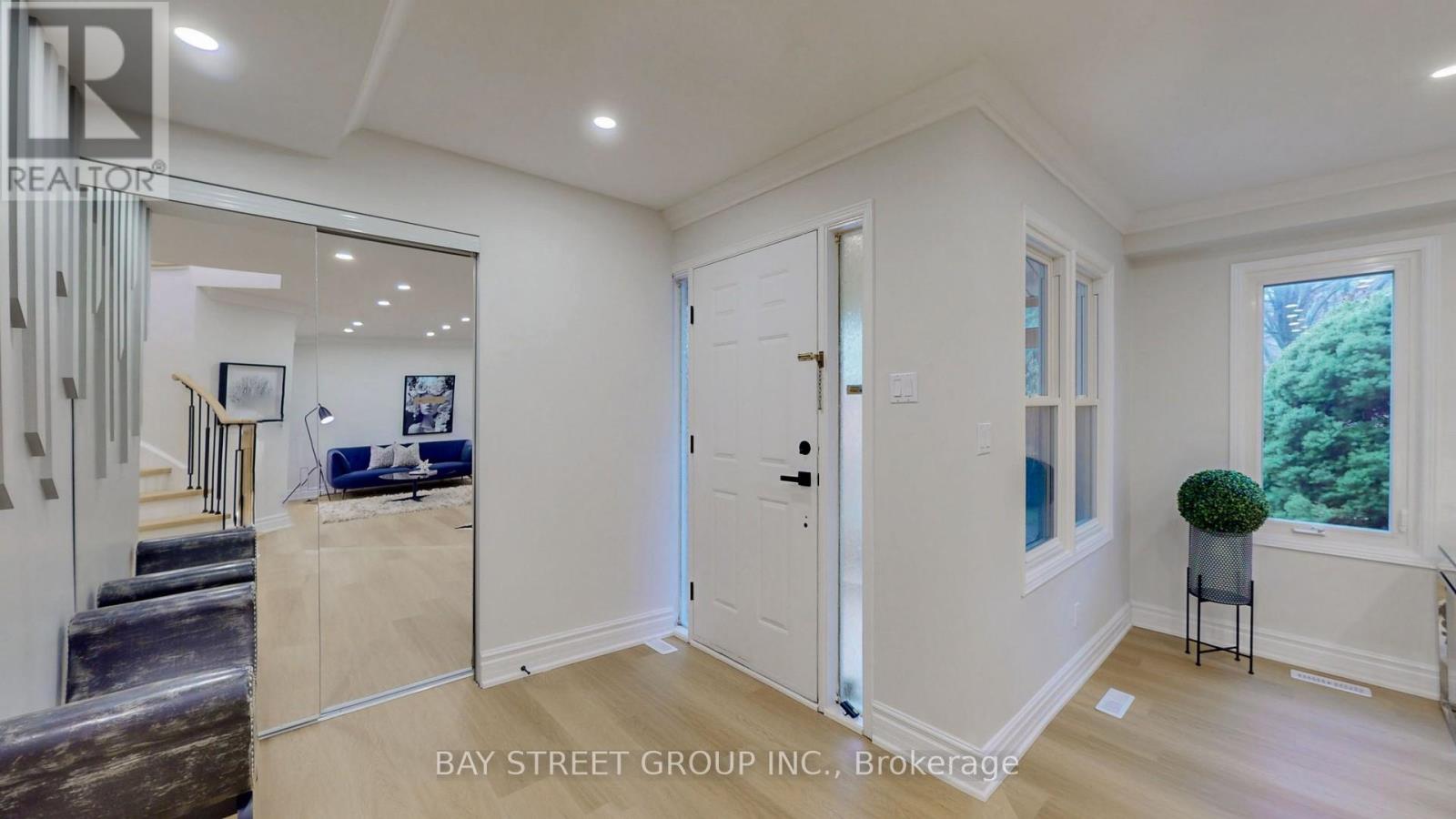 31 CAVALRY TRAIL, Markham (Buttonville), Ontario, L3R9H3 — Photo 4