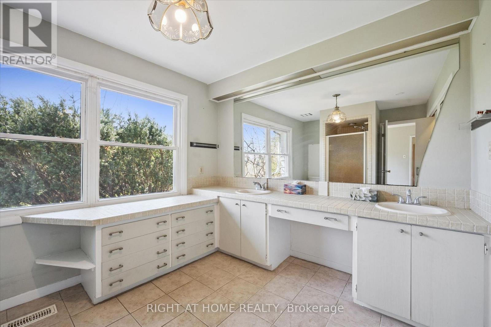 5156 APPLEBY LINE, Burlington, Ontario, L7M0P5 — Photo 19