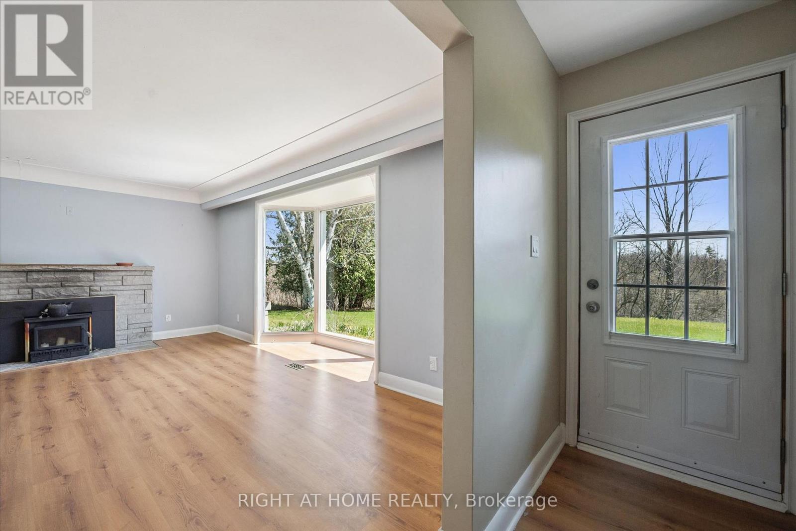 5156 APPLEBY LINE, Burlington, Ontario, L7M0P5 — Photo 4