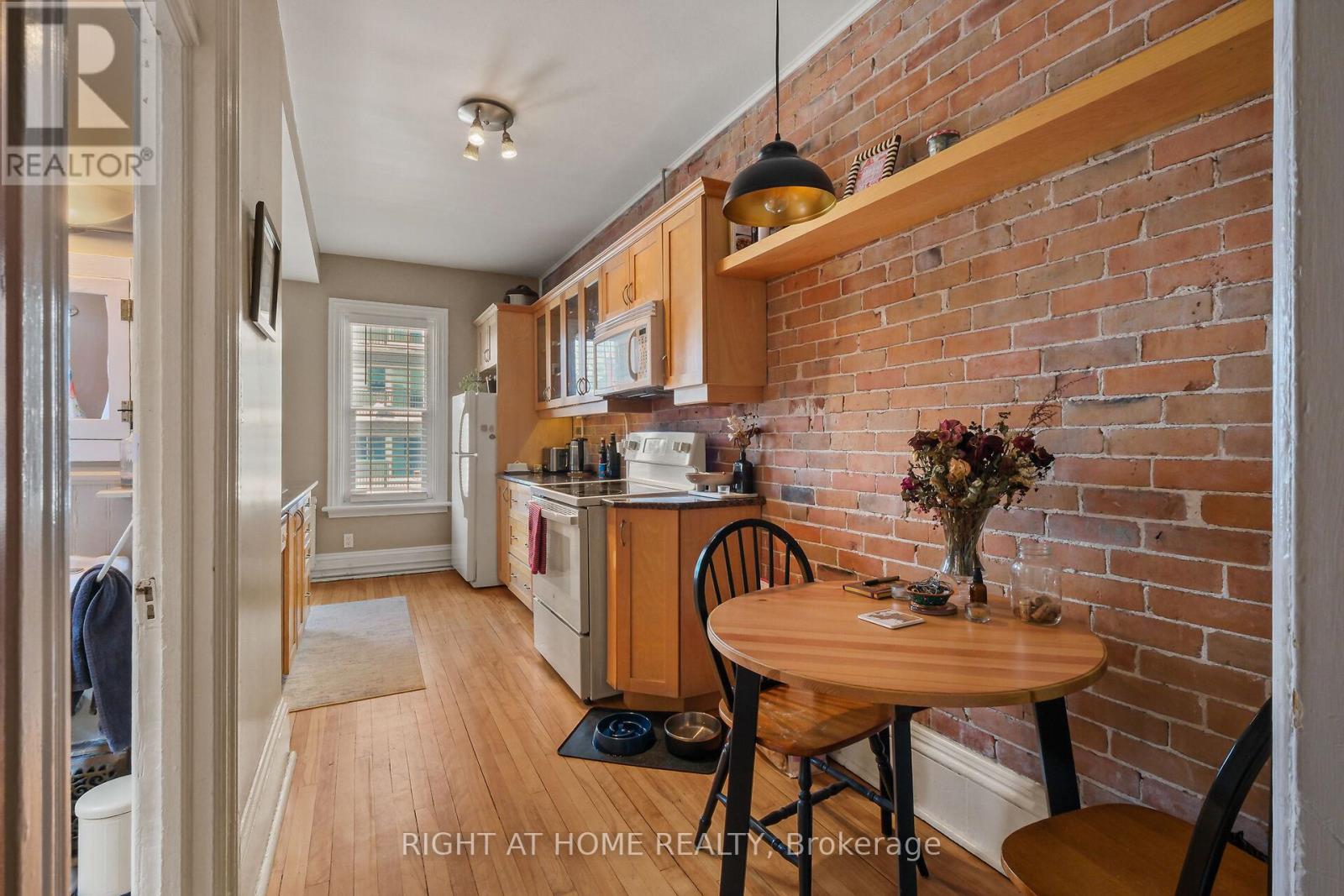 93 GILMOUR STREET, Ottawa, Ontario, K2P0N5 — Photo 5