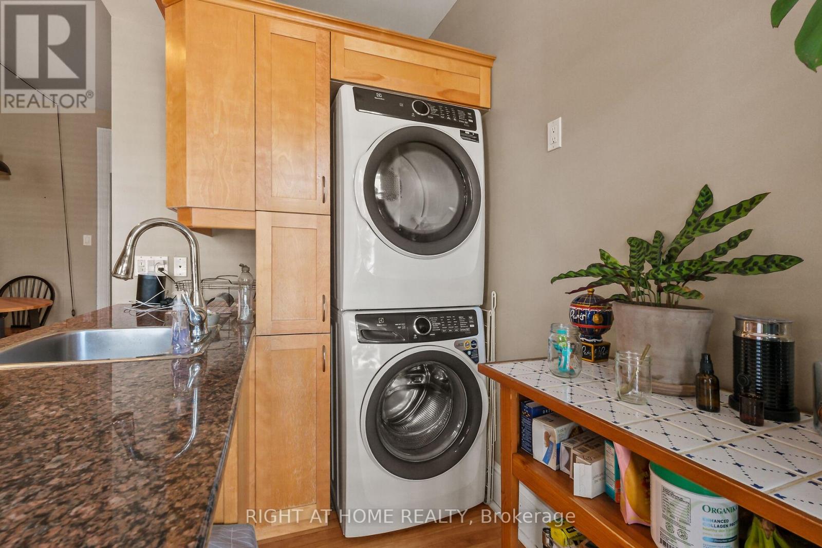 93 GILMOUR STREET, Ottawa, Ontario, K2P0N5 — Photo 9