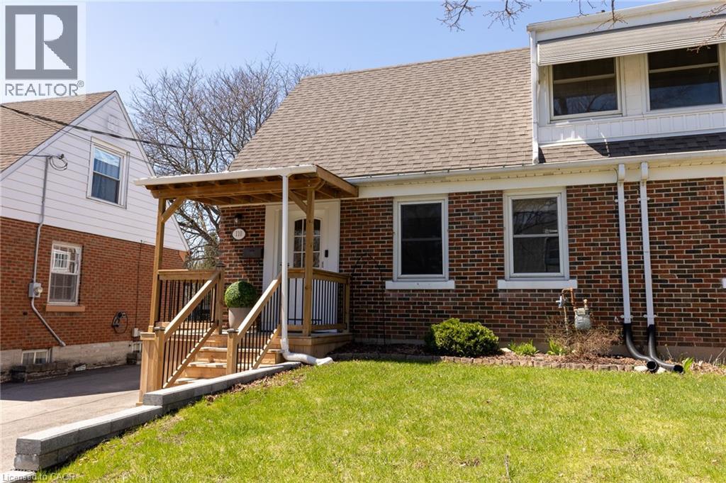 110 LORNE Crescent, Kitchener, Ontario, N2M3Y5 — Photo 2