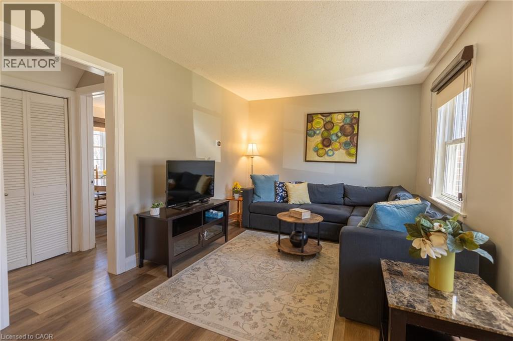 110 LORNE Crescent, Kitchener, Ontario, N2M3Y5 — Photo 5