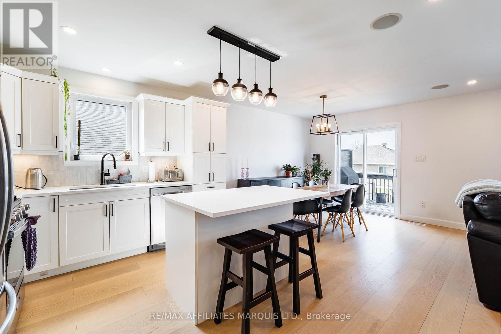 51 FORESTDALE CRESCENT, Cornwall, Ontario, K6K1M1 — Photo 11