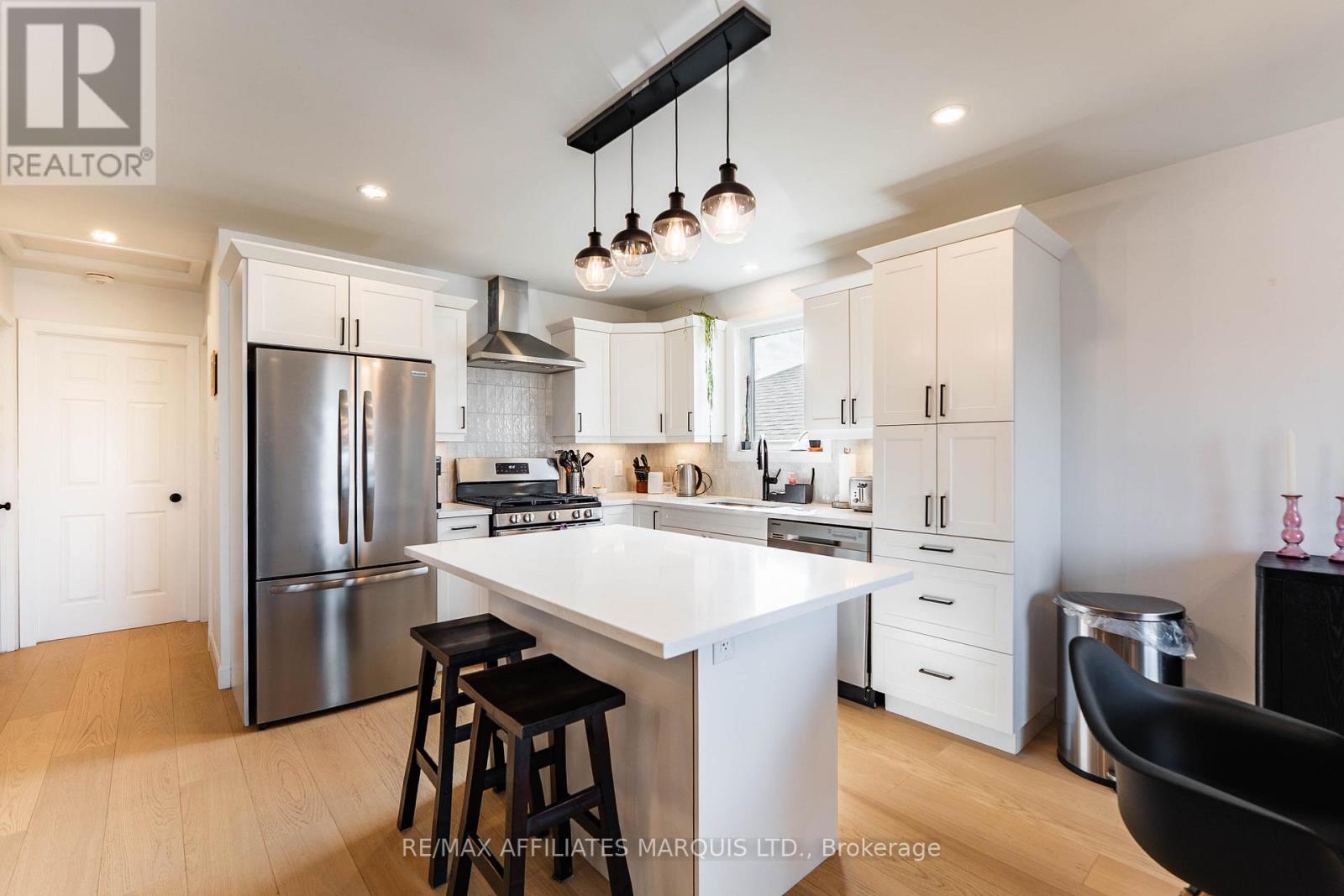 51 FORESTDALE CRESCENT, Cornwall, Ontario, K6K1M1 — Photo 9