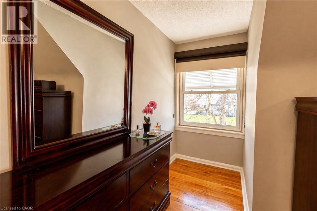 110 LORNE Crescent, Kitchener, Ontario, N2M3Y5 — Photo 16