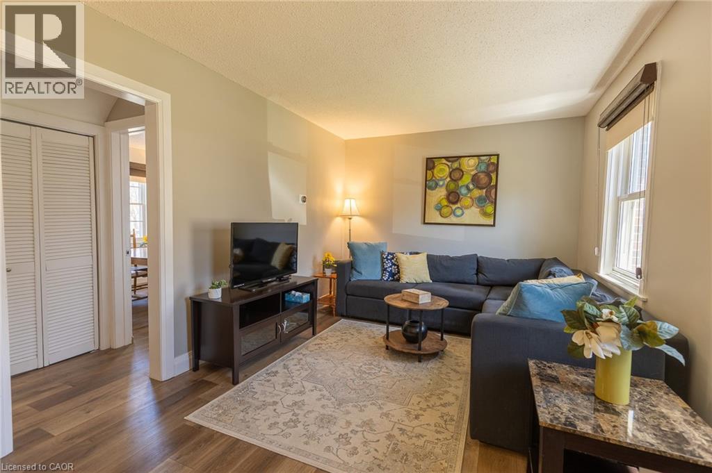 110 LORNE Crescent, Kitchener, Ontario, N2M3Y5 — Photo 5