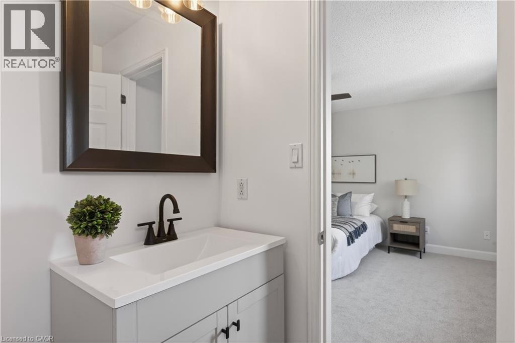 2391 ARNOLD Crescent, Burlington, Ontario, L7F4J2 — Photo 34