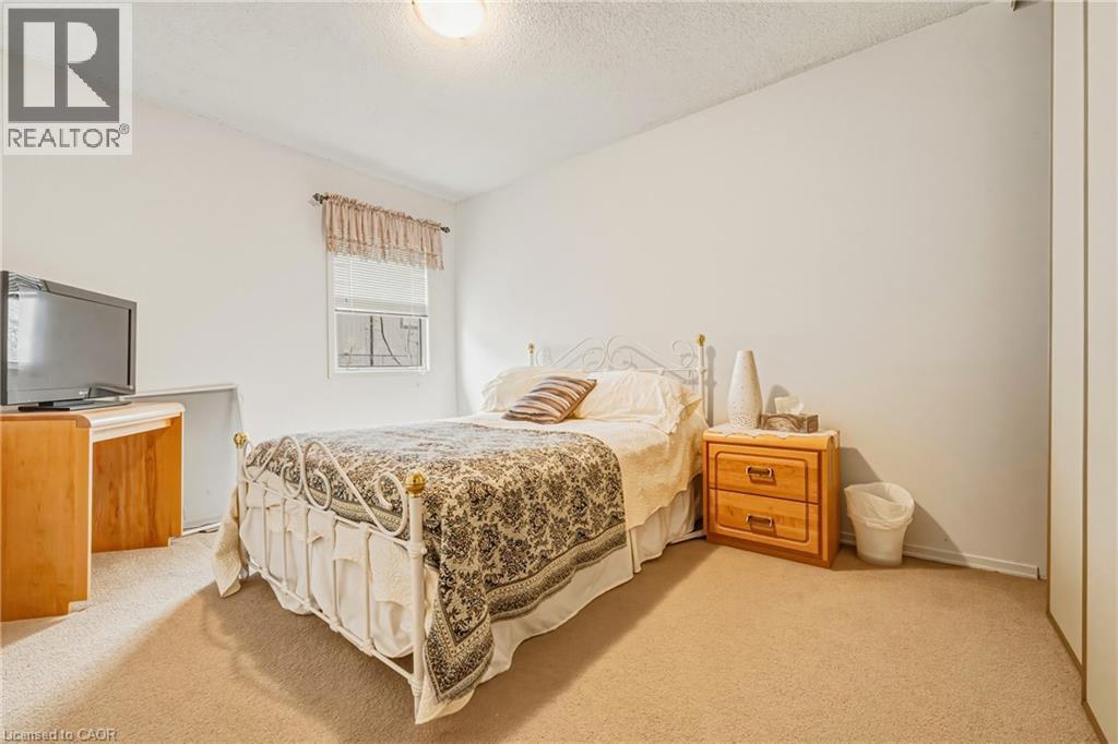 26 POPLAR Drive Unit# 25, Cambridge, Ontario, N3C4A3 — Photo 23