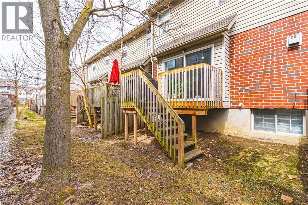 26 POPLAR Drive Unit# 25, Cambridge, Ontario, N3C4A3 — Photo 32