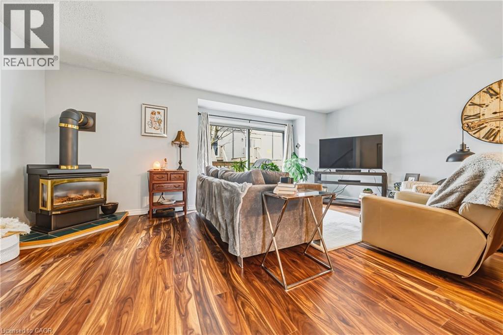 26 POPLAR Drive Unit# 25, Cambridge, Ontario, N3C4A3 — Photo 9