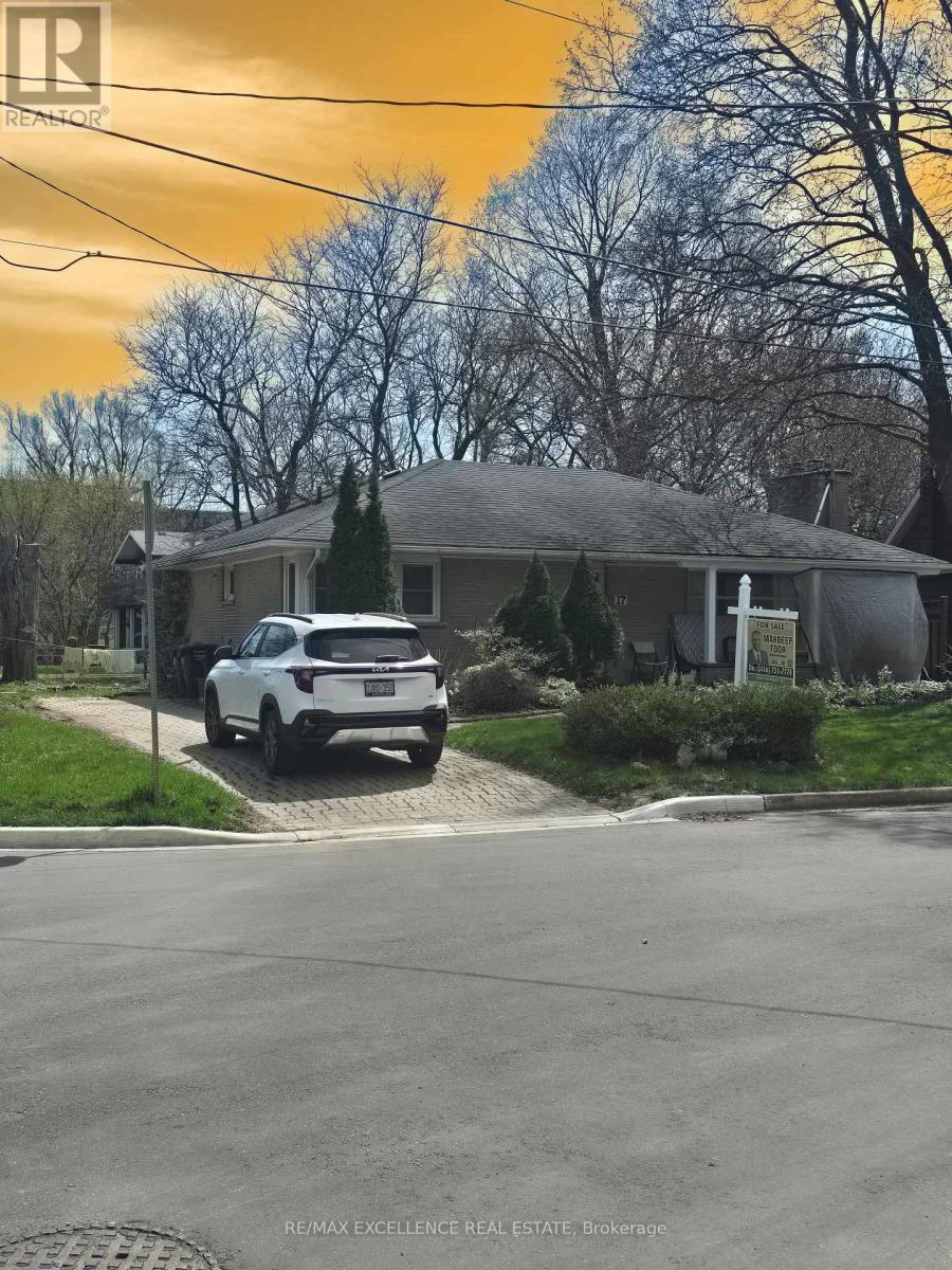 17 ARMSTRONG STREET, Brampton (Downtown Brampton), Ontario, L6W1W7 — Photo 4