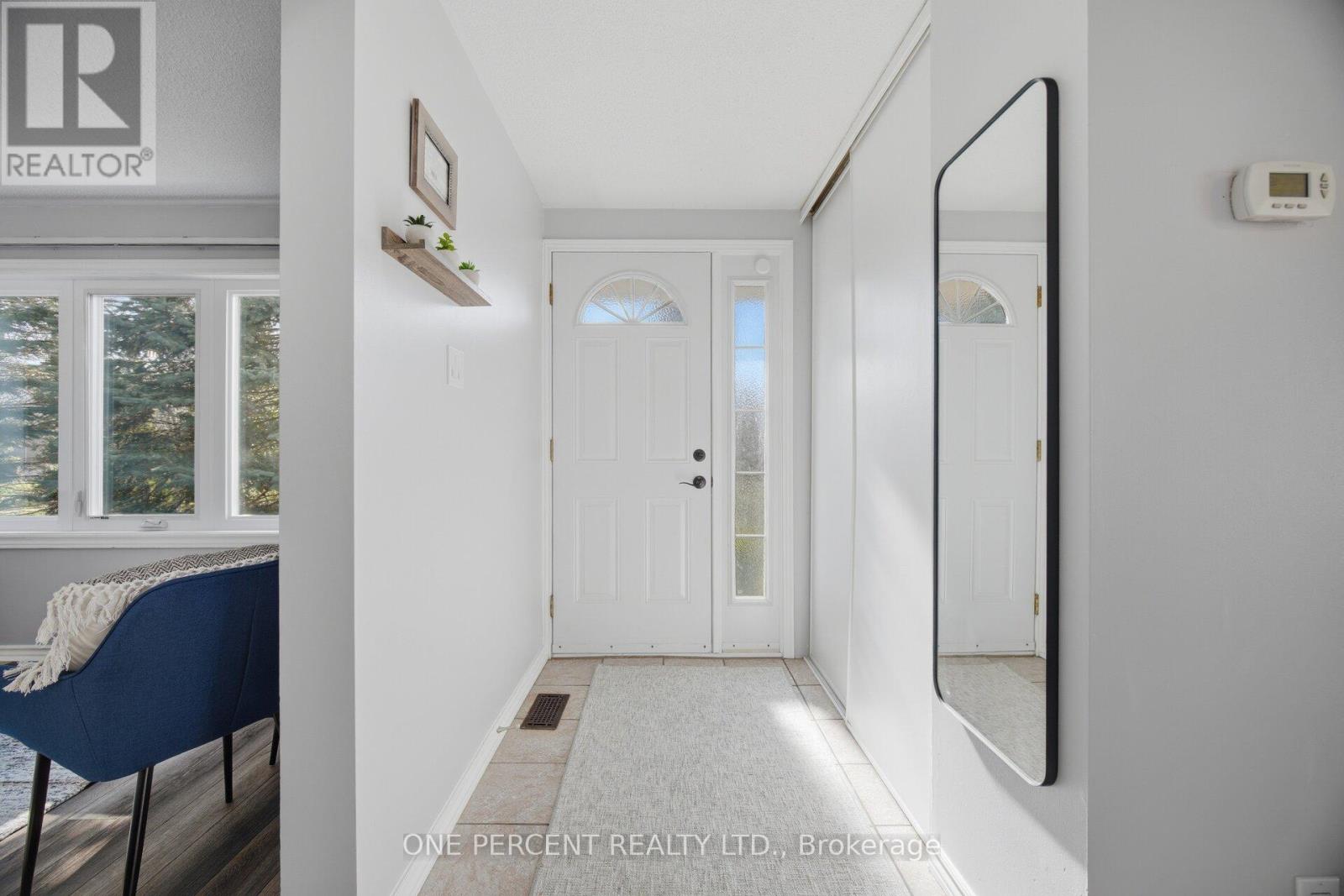 10 RISTAU CRESCENT, Kitchener, Ontario, N2E3A8 — Photo 4