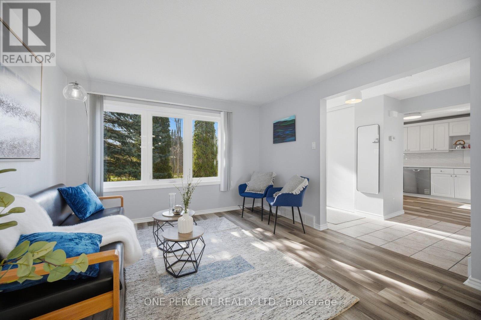10 RISTAU CRESCENT, Kitchener, Ontario, N2E3A8 — Photo 5
