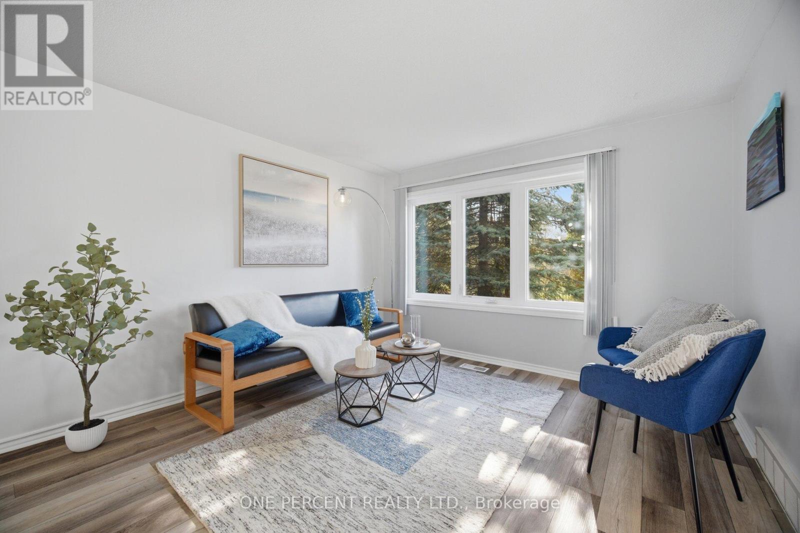 10 RISTAU CRESCENT, Kitchener, Ontario, N2E3A8 — Photo 6