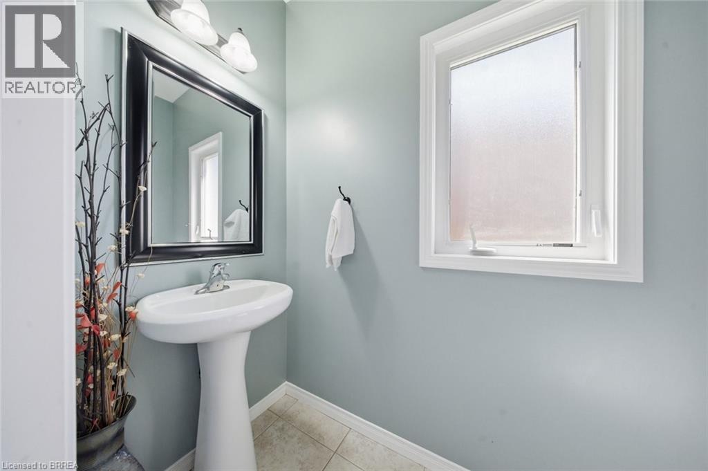 60 NIGHTINGALE Drive, Brantford, Ontario, N3T0G3 — Photo 16