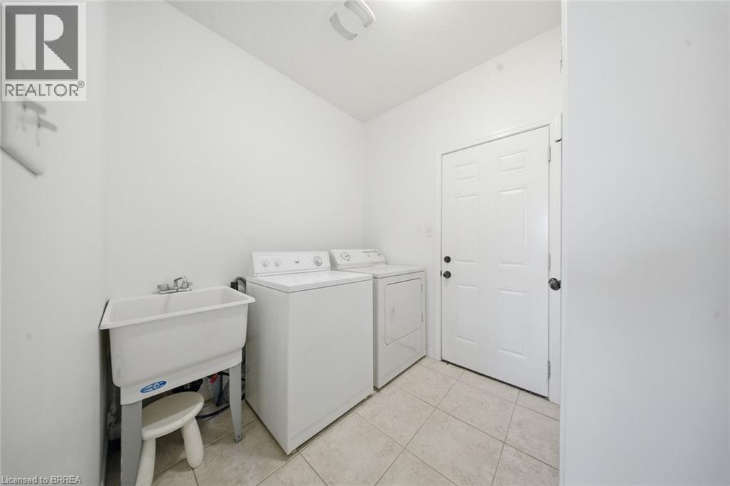 60 NIGHTINGALE Drive, Brantford, Ontario, N3T0G3 — Photo 17