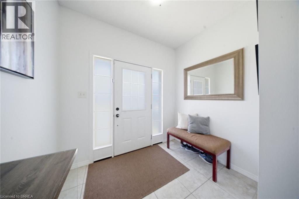 60 NIGHTINGALE Drive, Brantford, Ontario, N3T0G3 — Photo 4