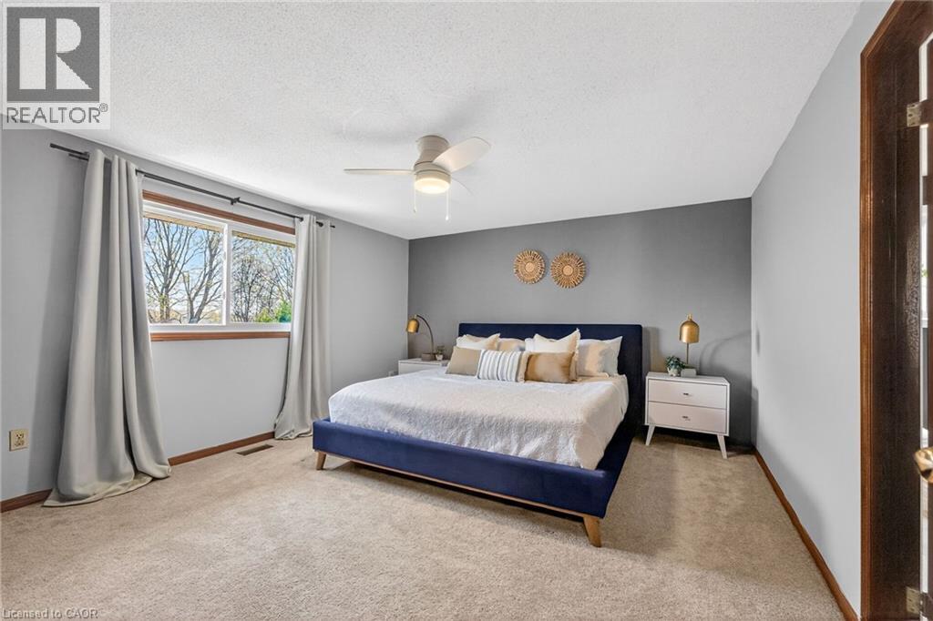 22 VANCE Crescent, Waterdown, Ontario, L8B0B8 — Photo 15