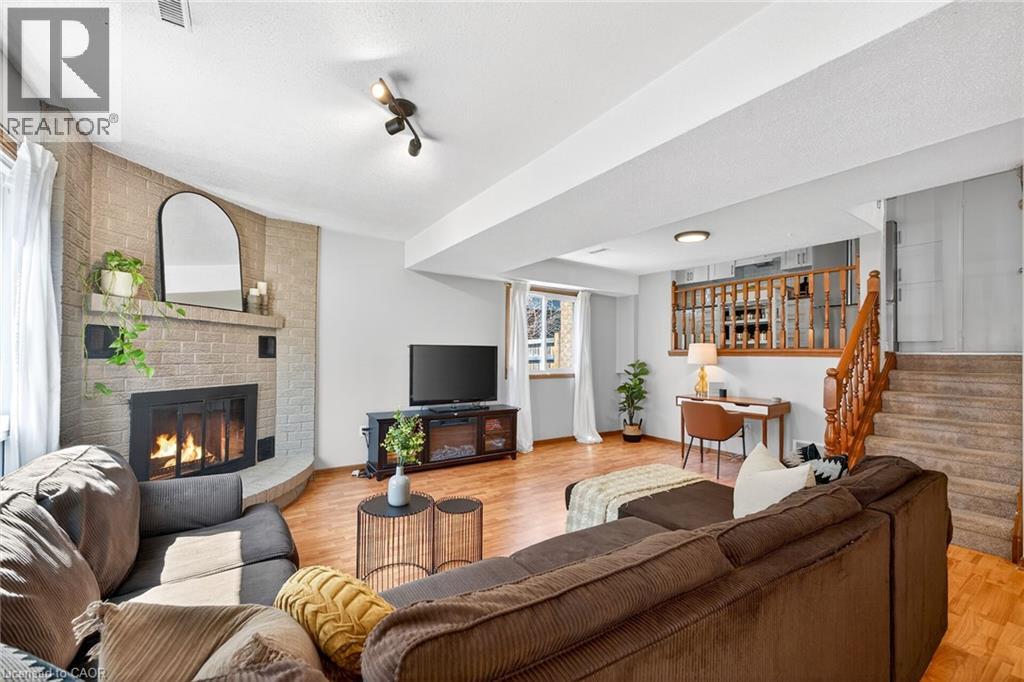 22 VANCE Crescent, Waterdown, Ontario, L8B0B8 — Photo 26