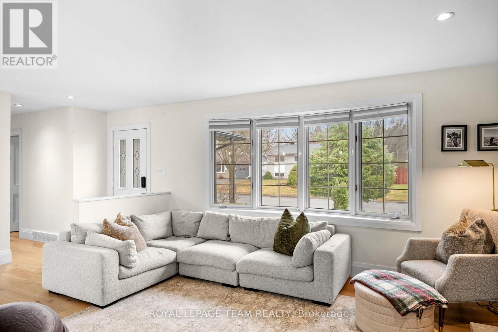 185 LACROIX AVENUE, Ottawa, Ontario, K1E1K2 — Photo 14