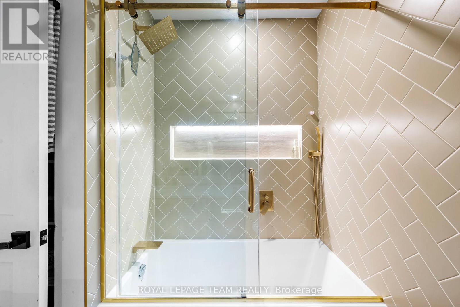 185 LACROIX AVENUE, Ottawa, Ontario, K1E1K2 — Photo 27