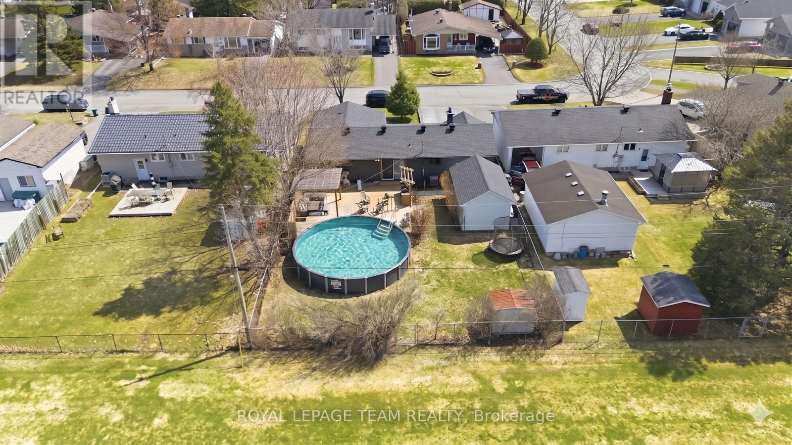 185 LACROIX AVENUE, Ottawa, Ontario, K1E1K2 — Photo 36