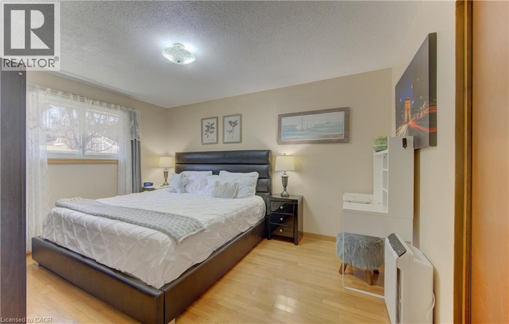 170 MARTINGLEN Crescent, Kitchener, Ontario, N2E2A2 — Photo 20