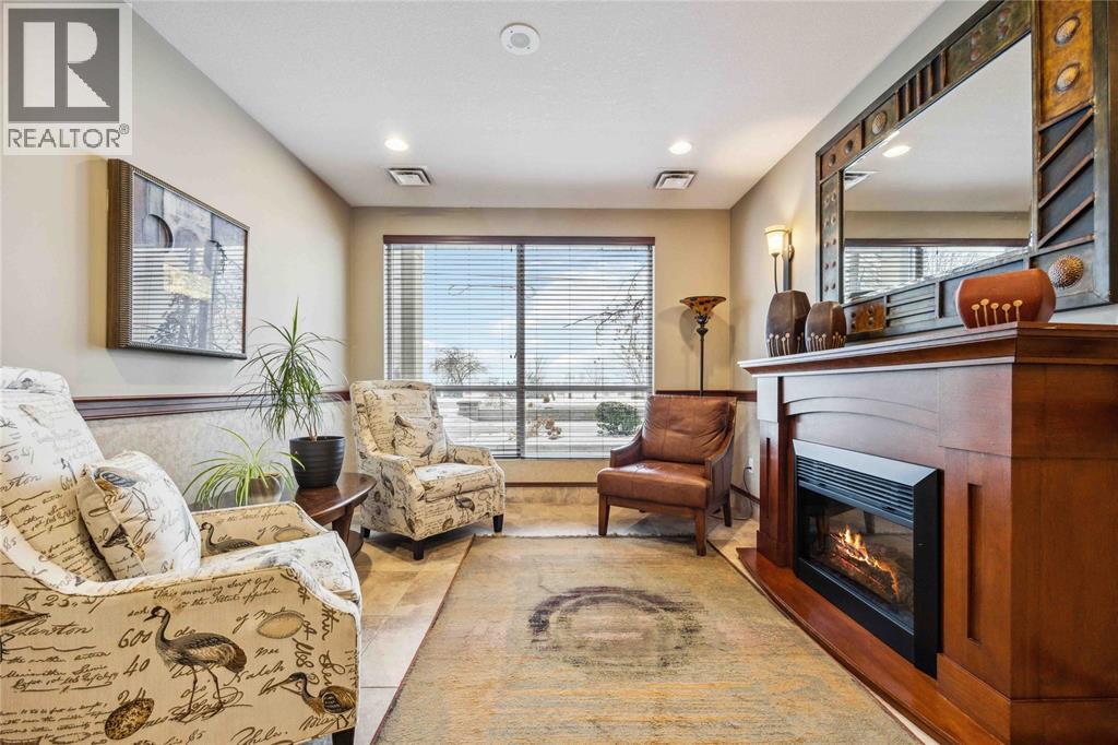 350 FRONT STREET North Unit# 401, Sarnia, Ontario, N7T1A0 — Photo 38