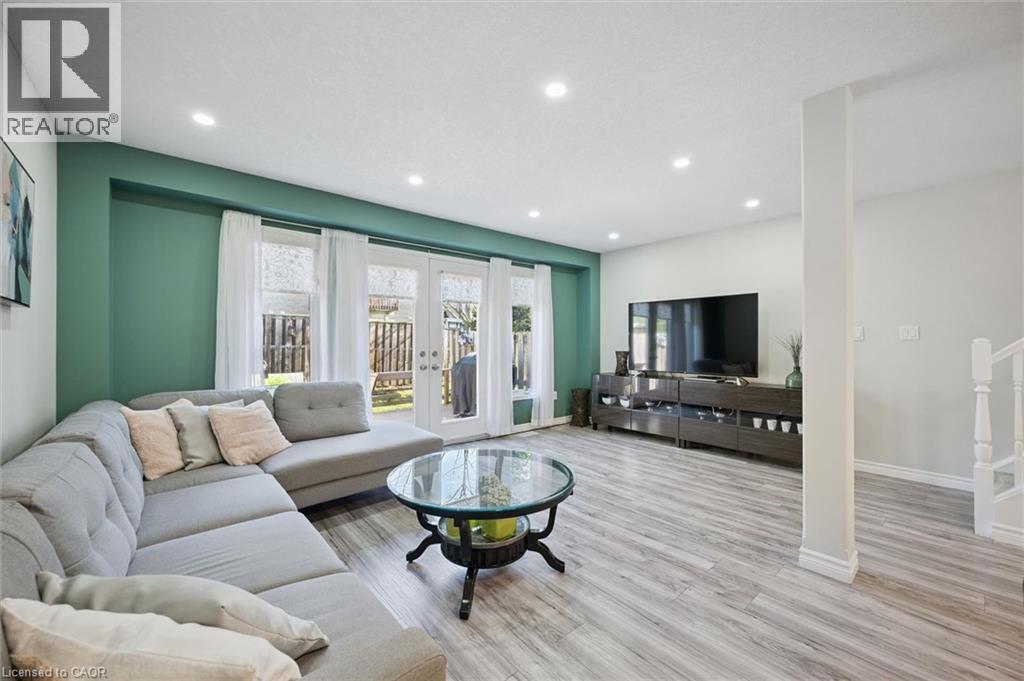 85 BANKSIDE Drive Unit# K61, Kitchener, Ontario, N2N3M4 — Photo 10