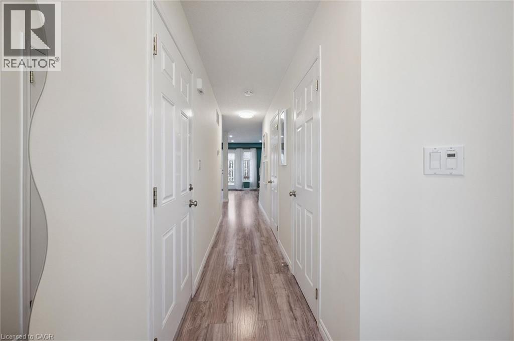 85 BANKSIDE Drive Unit# K61, Kitchener, Ontario, N2N3M4 — Photo 6