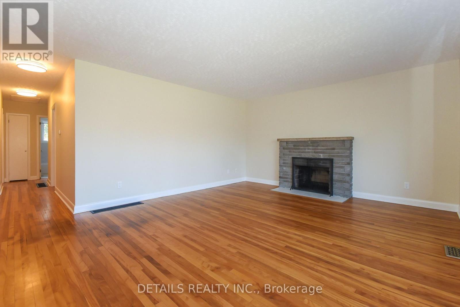 2364 CHESHIRE ROAD, Ottawa, Ontario, K2C1G3 — Photo 5