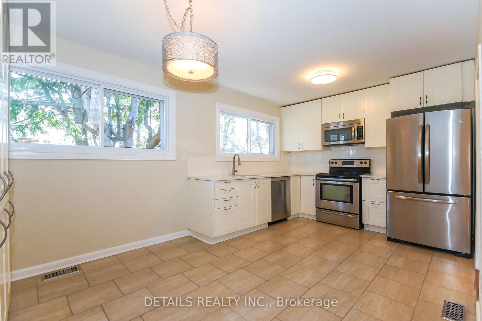 2364 CHESHIRE ROAD, Ottawa, Ontario, K2C1G3 — Photo 9