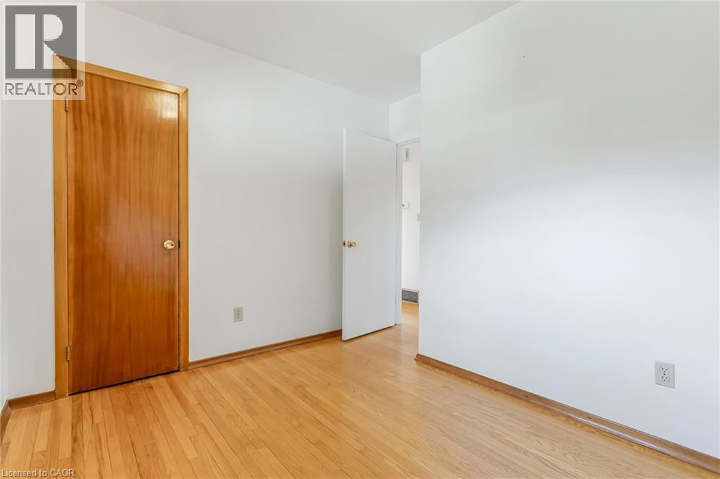 10 WESTOBY Place, Guelph, Ontario, N1E2B3 — Photo 15