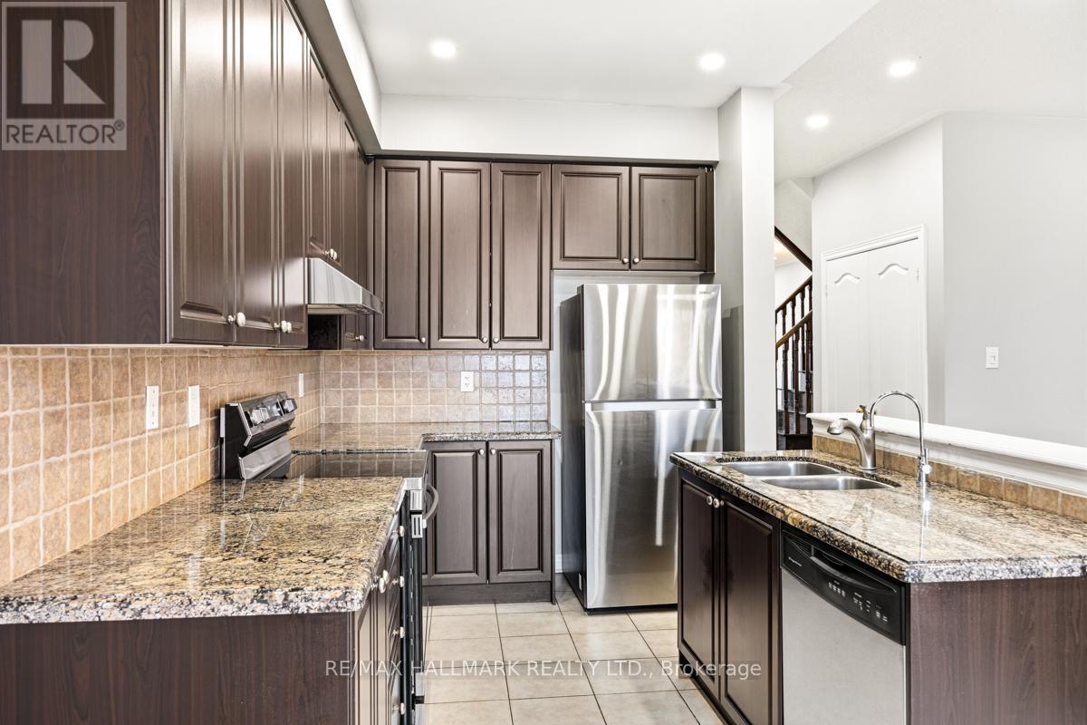 33 TOMABROOK CRESCENT, Brampton (Sandringham-Wellington), Ontario, L6R0V2 — Photo 6