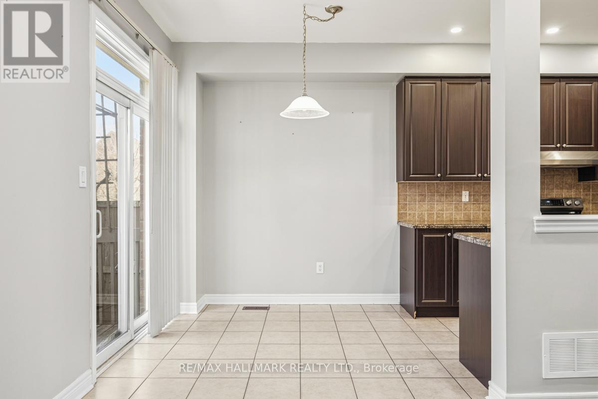 33 TOMABROOK CRESCENT, Brampton (Sandringham-Wellington), Ontario, L6R0V2 — Photo 7