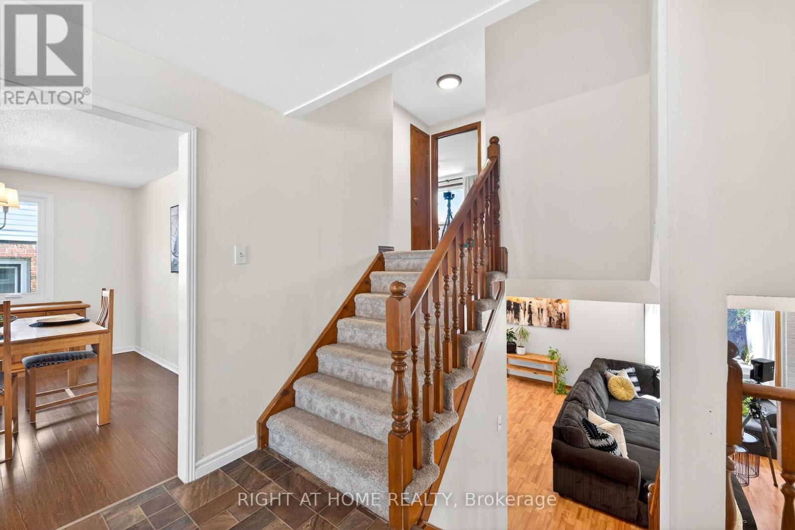 22 VANCE CRESCENT, Hamilton (Waterdown), Ontario, L8B0B8 — Photo 14